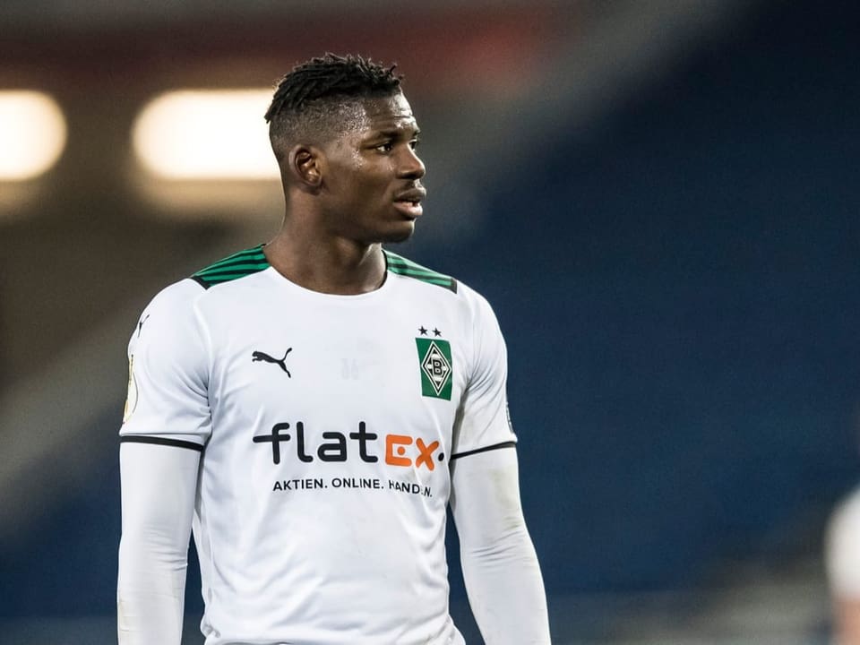 Rat- und sieglos Breel Embolo und Gladbach sind im Cup ausgeschieden.