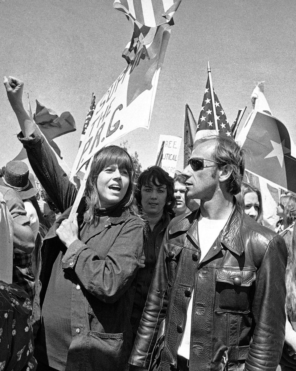 Jane Fonda an einer Demonstration
