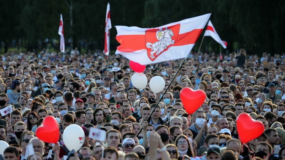 Anhänger von Tichanowskaja in Minsk, 30.07.2020