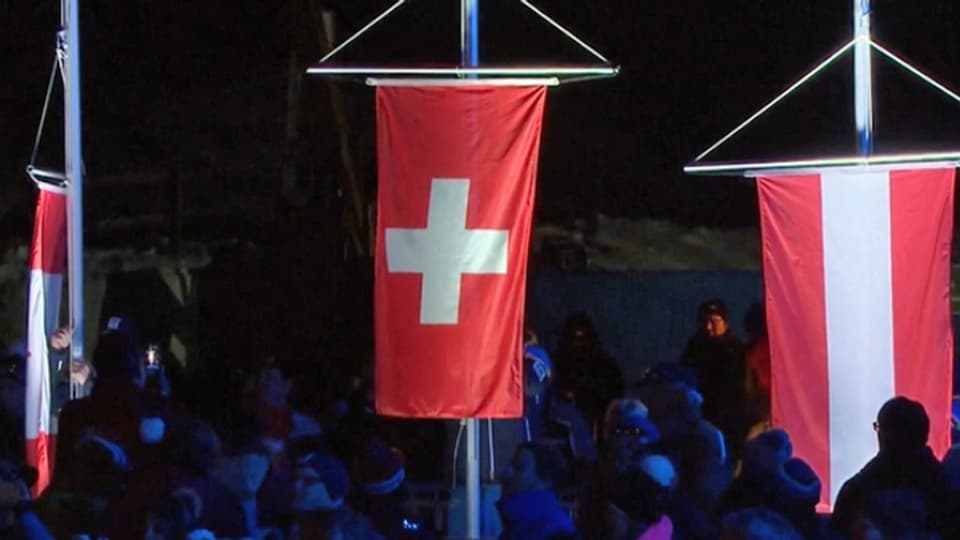 Eine Schweizer Flagge in Längsformat.