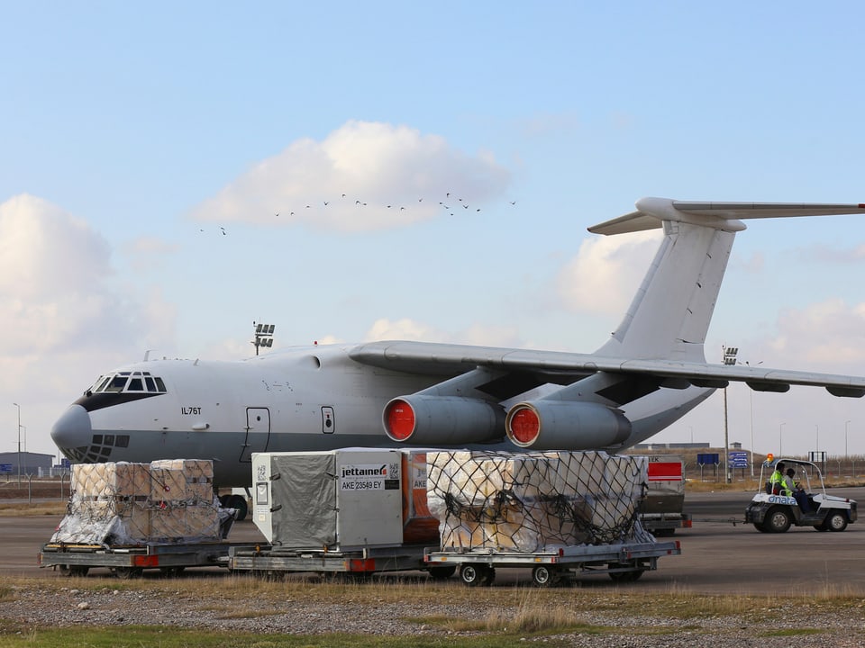Ein Flugzeug der Uno transportiert Hilfsgüter für geflüchtete Syrer im Irak.