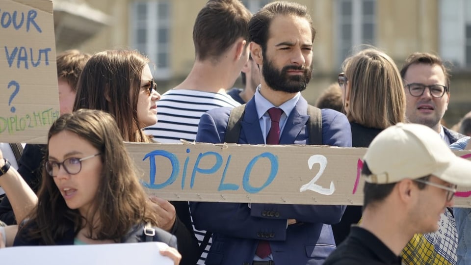 Streikende Diplomaten in Paris, 2. Juni