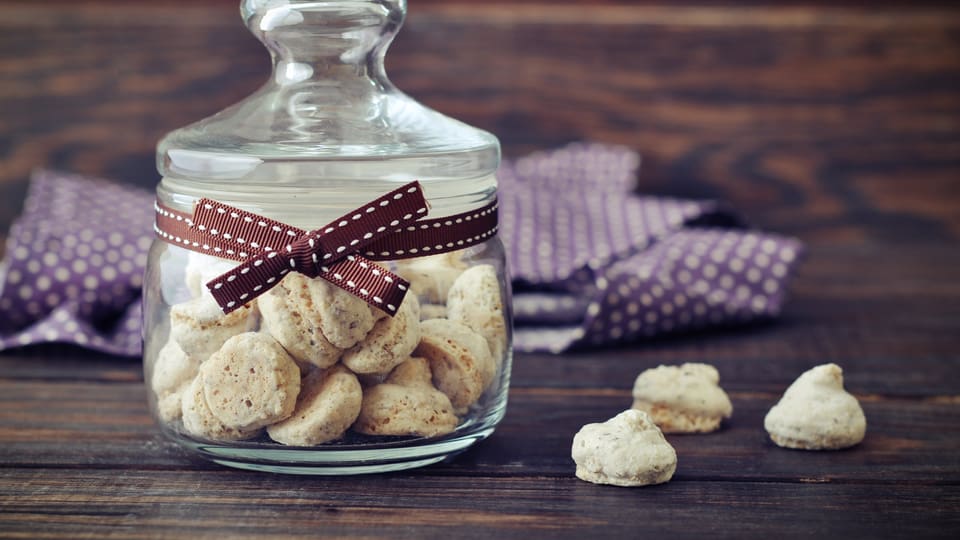 Rezepte 2014 - Amaretti - SRF bi de Lüt – Landfrauenküche - SRF