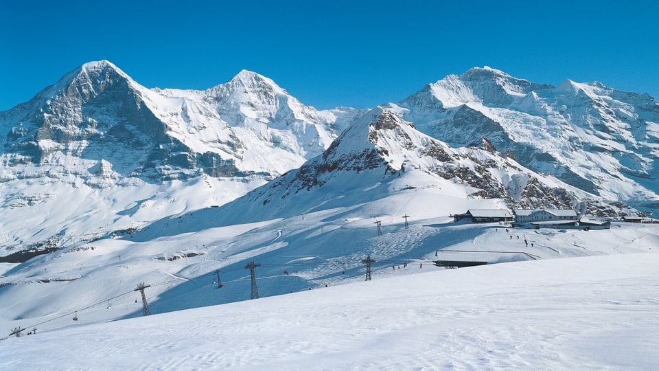 Totale auf Bergpanorama Eiger, Mönch und Jungfrau