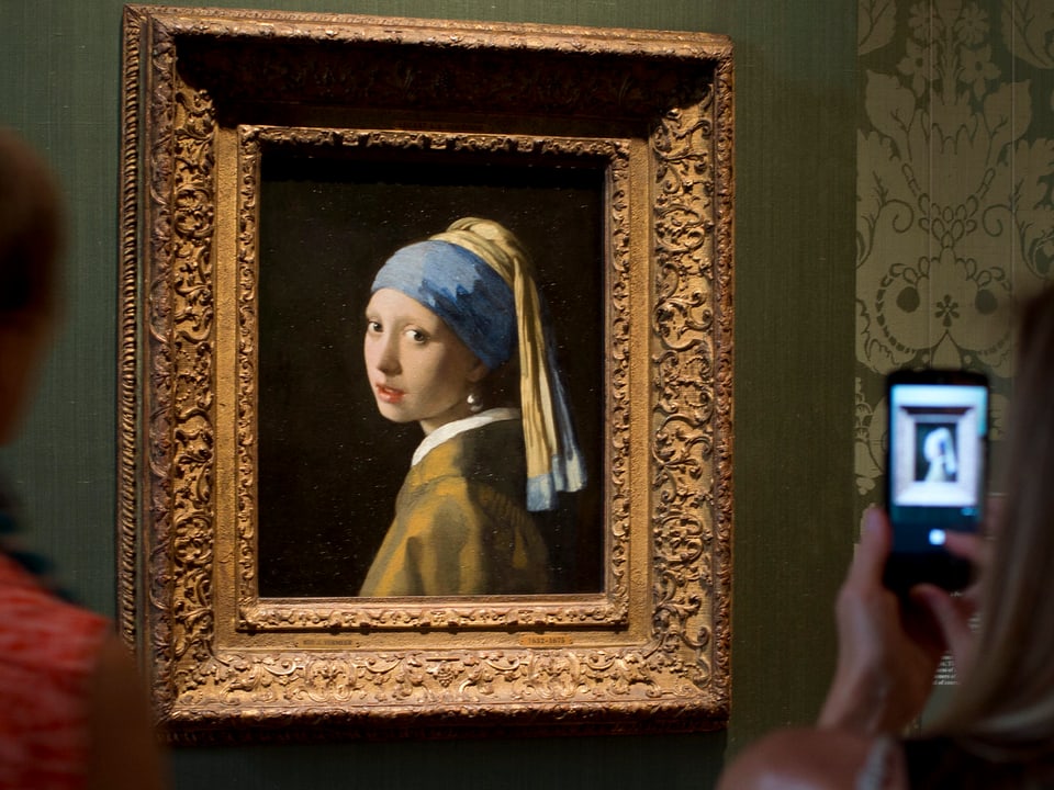 Gerahmtes Bild des Mädchens mit dem Perlenohrring von Jan Vermeer