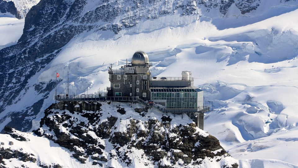 In der Höhe ist es sehr mild. Auf dem Jungfraujoch wurden am Dienstagnachmittag 10,3 Grad erreicht.