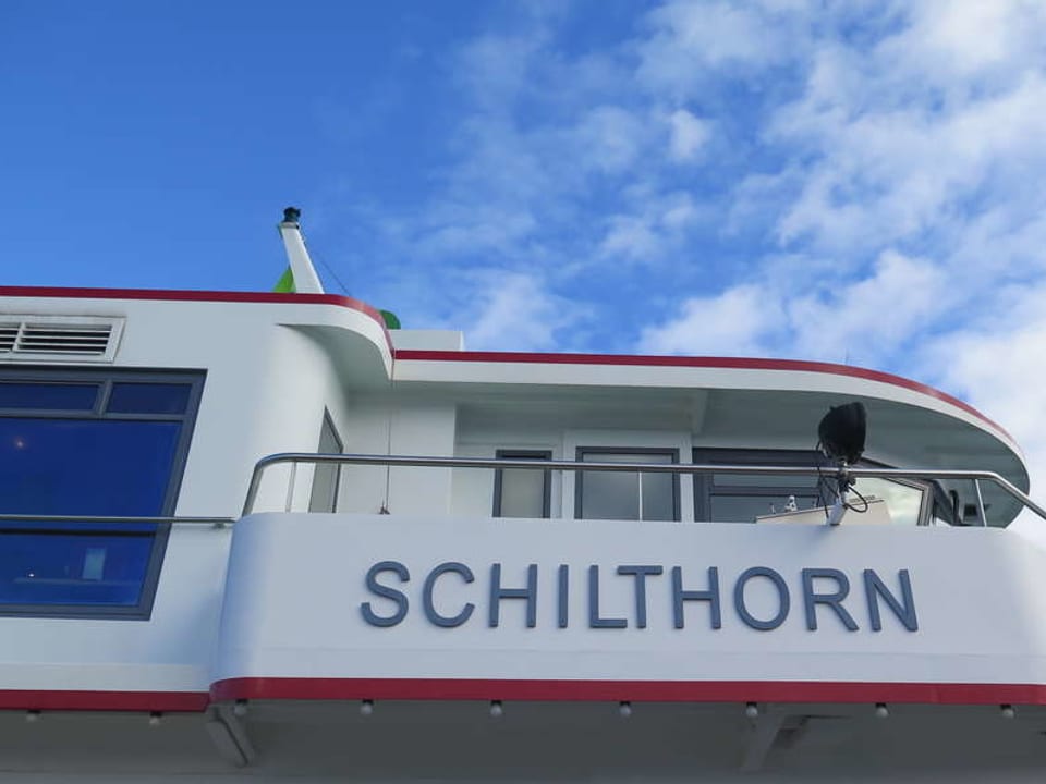 Schiff mit Aufschrift Schilthorn