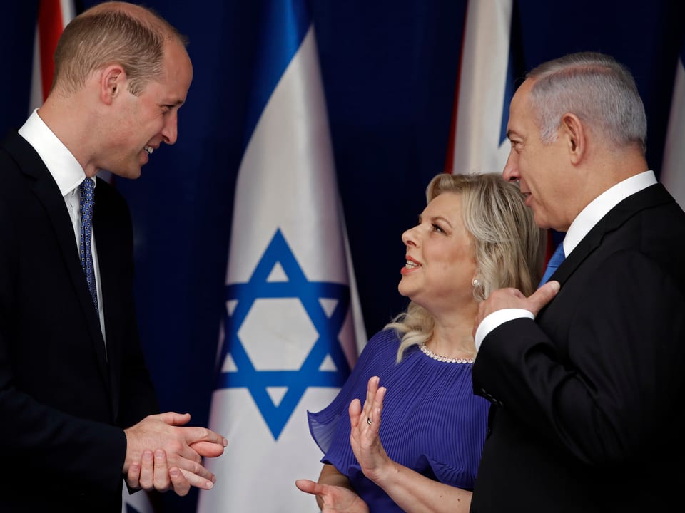 Prinz William mit Netanjahu und dessen Frau. 