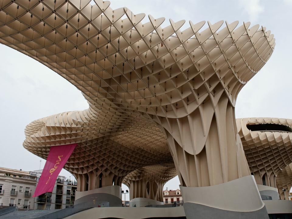 Die Holzkonstruktion des Metropol Parasol in Sevilla