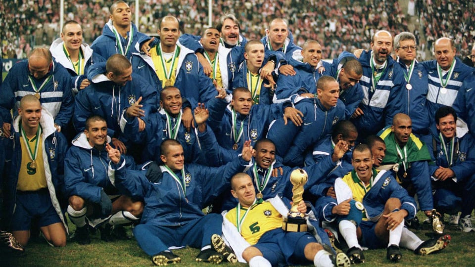Der Sieg von Brasilien 1997 in Saudi Arabien wurde für die Südamerikaner zum Spaziergang. Das Team um Captain Carlos Dunga bezwang im Endspiel Australien gleich mit 6:0. Es war die letzte Austragung in Saudi Arabien. 