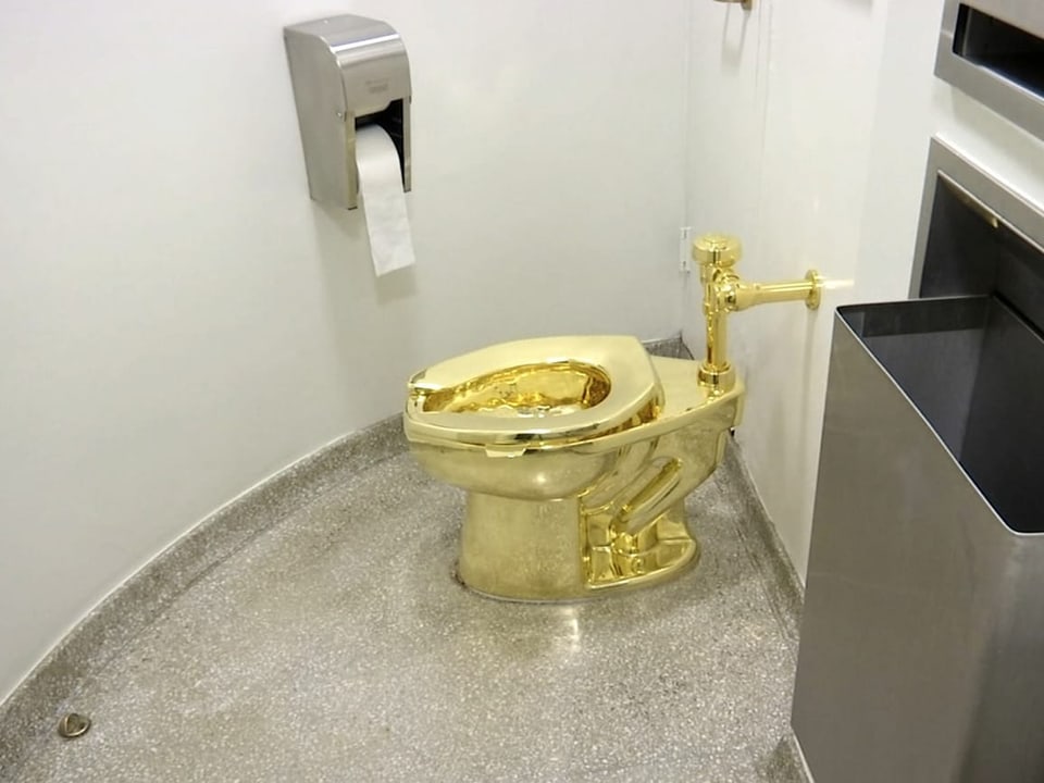 Goldene Toilette