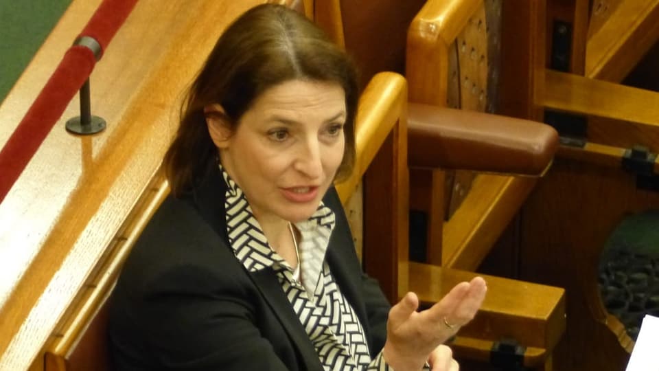 Orbans Wegbegleiterin Zsuszanna Szelényi an einer Parlamentssitzung 2016.