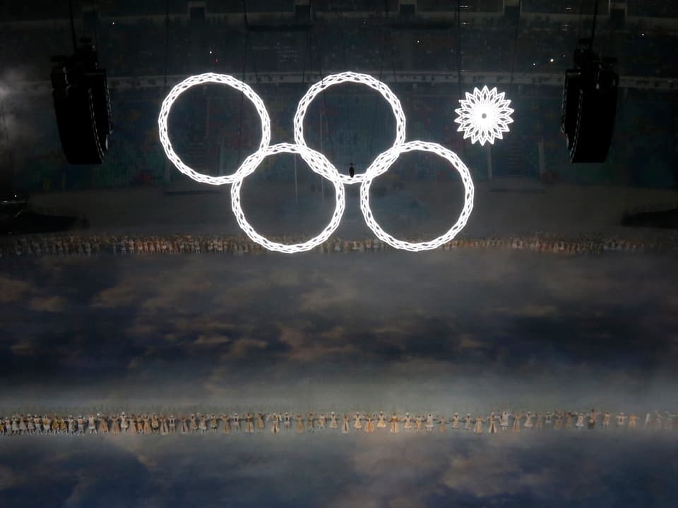 Nicht alles klappt reibungslos. Ein Stern, der sich zum fünften Olympischen Ring mausern sollte, versagt den Dienst.