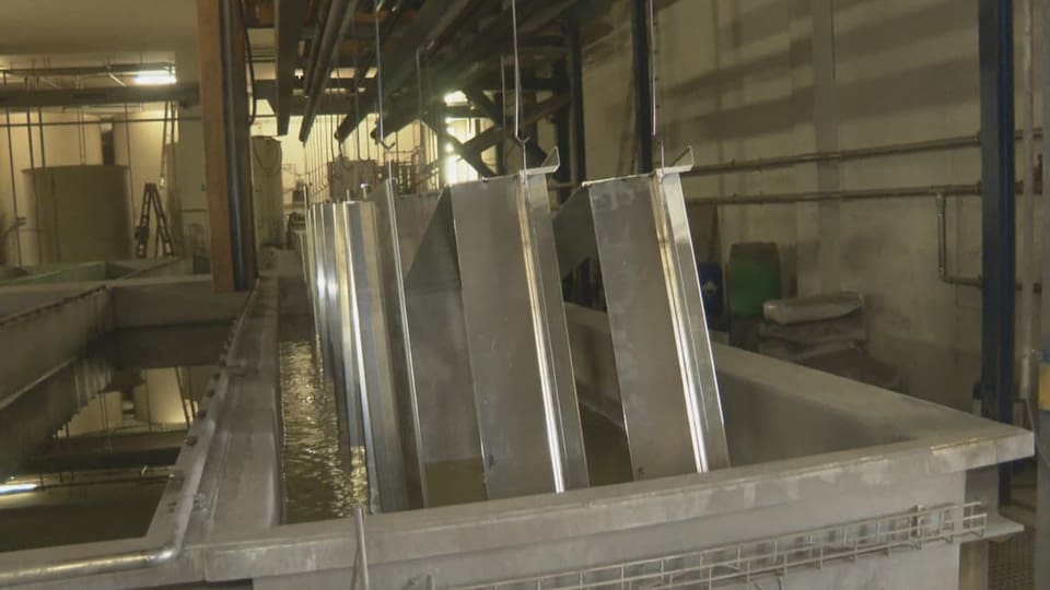 Gas-beheizte Bäder zur chemischen Vorbehandlung von Stahlbauteilen