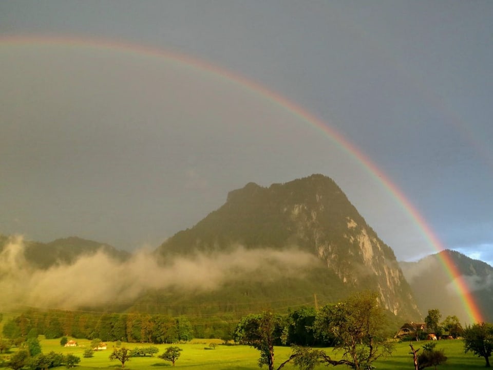 doppelter Regenbogen.