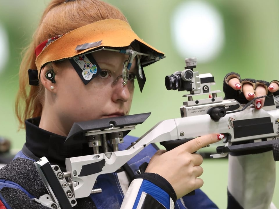 Die Nerven behalten Nina Christen.