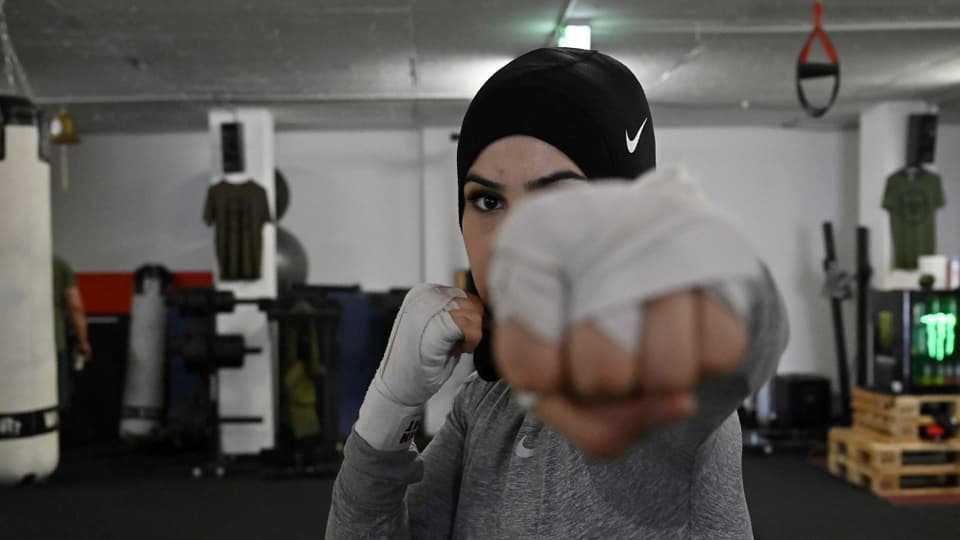 Das Kopftuch durchgeboxt: Zeina Nassars Kampf