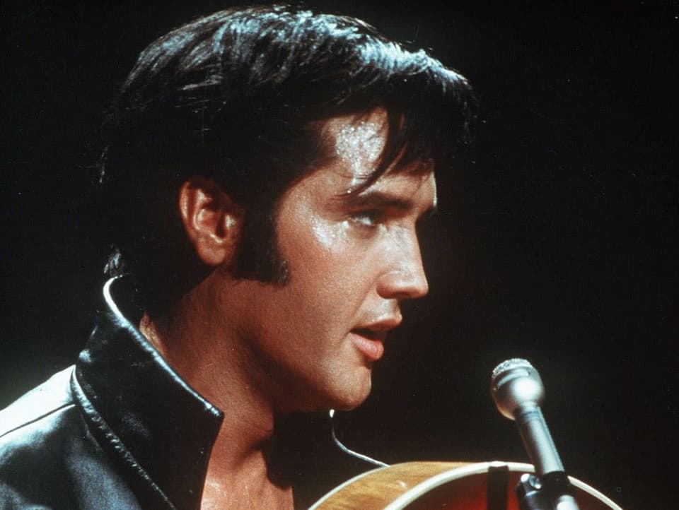 Elvis Presley in einer Fernsehshow von 1968