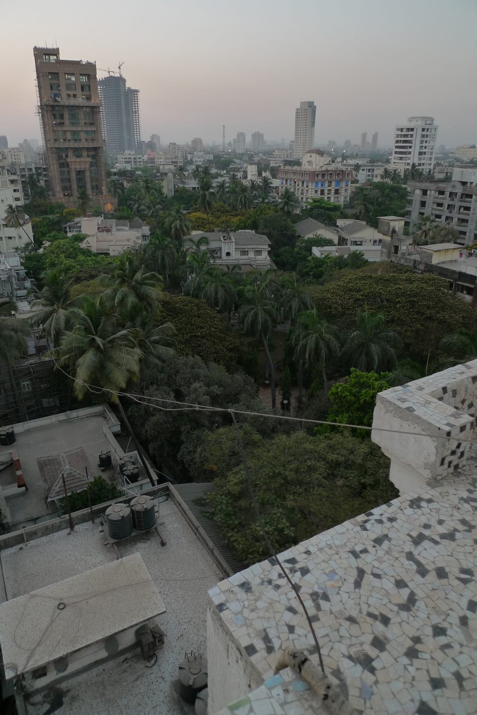 Dadar: Im dicht besiedelten Parsenviertel Mumbais wird viel gebaut.