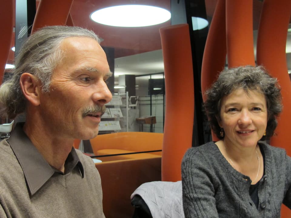 Barny, Dauercamper auf dem Schützenweiher, und Regisseurin Ursula Brunner im SRF-Studio.