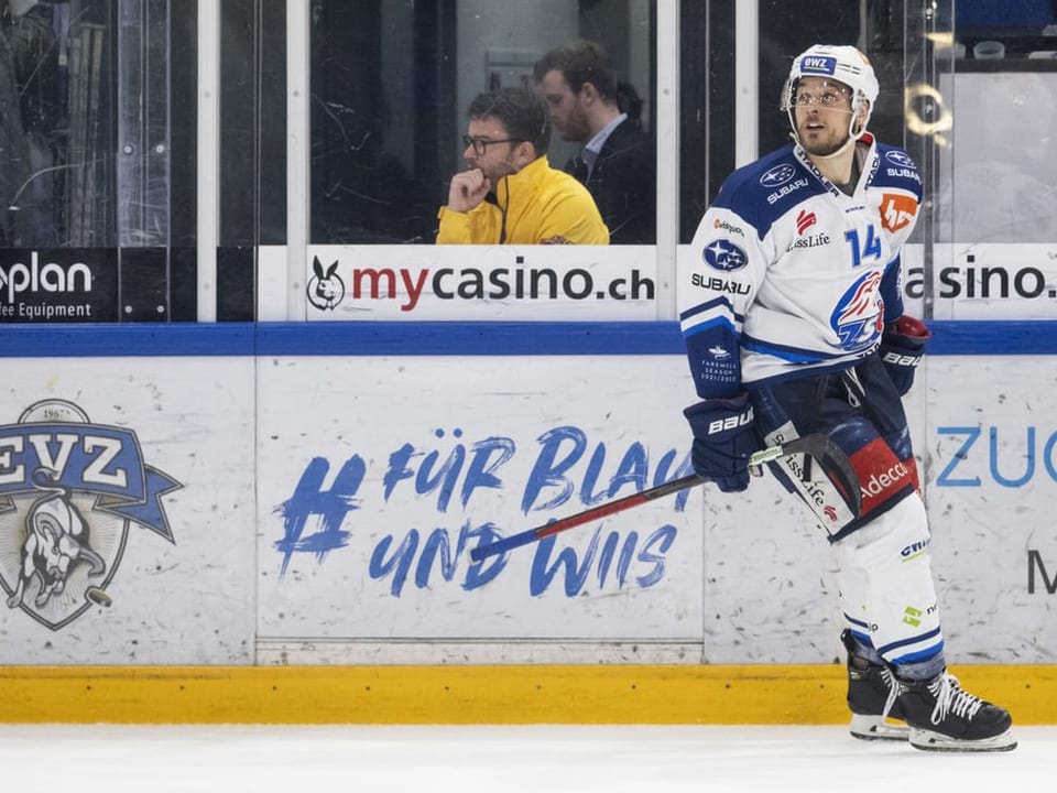Kommt alles Gute von oben? Chris Baltisberger von den ZSC Lions kurvt auf dem Eis herum