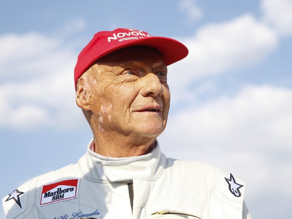 Mann mit roter Mütze - Niki Lauda