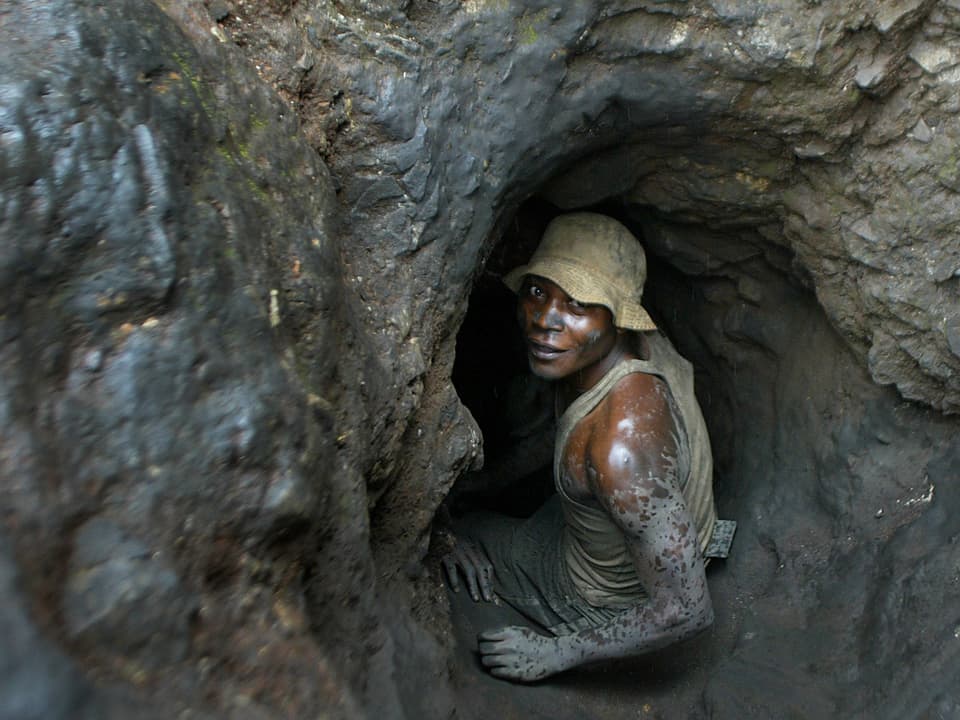 Minenarbeiter in einer Kobalt-Mine im Kongo. 