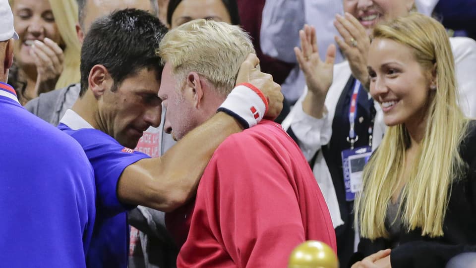 Novak Djokovic Kopf an Kopf mit Coach Boris Becker.