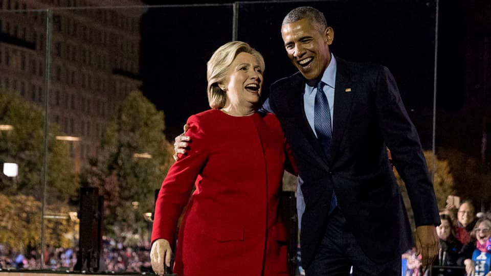 Hillary Clinton mit US-Präsident Barack Obama an einer Wahlveranstaltung in Philadelphia