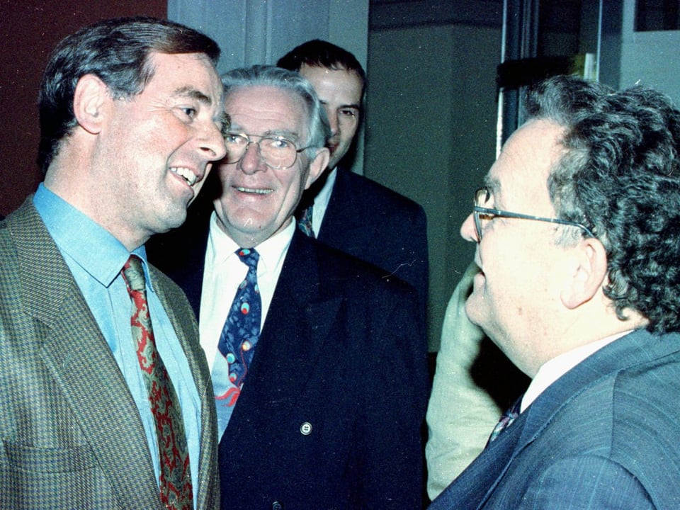 Aufnahme der Bundesräte Adolf Ogi und Otto Stich am 17. September 1992 in Bern.
