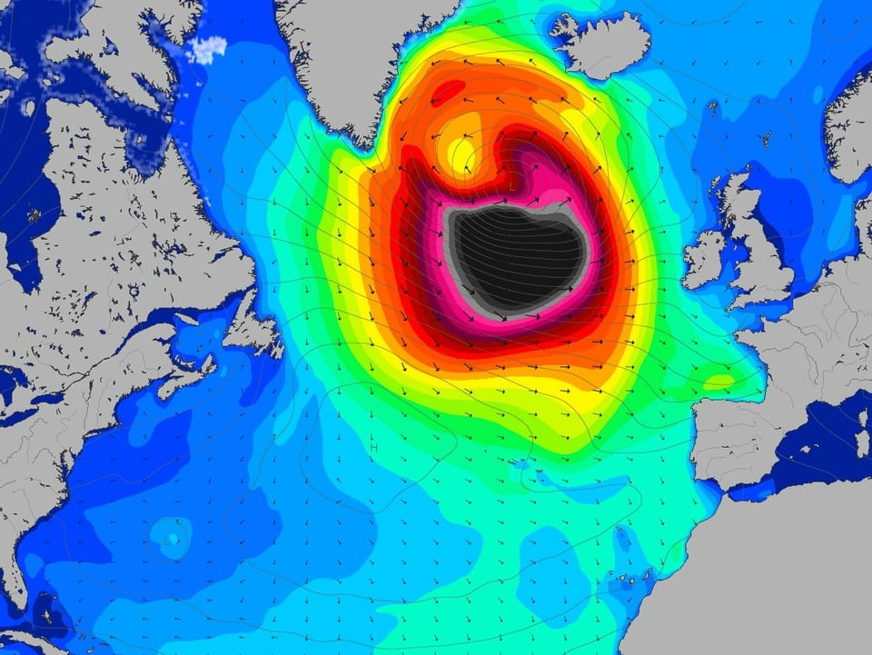 Ein Karte zeigt die Wellenhöhe im Nordatlantik.