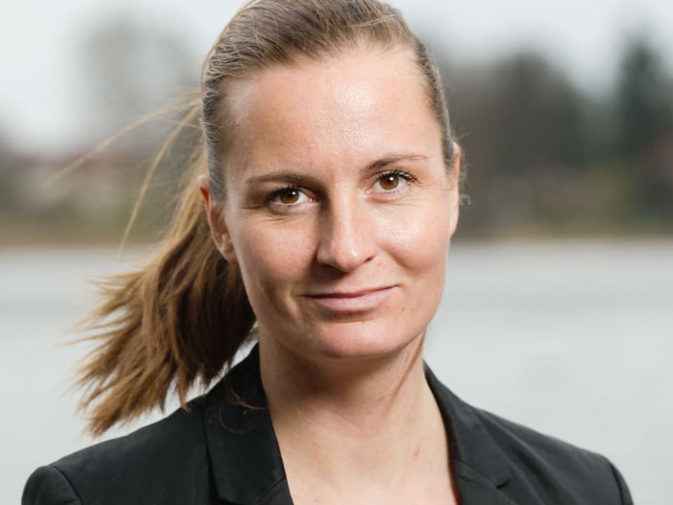 Ein Porträt von Adriana Lettrari.