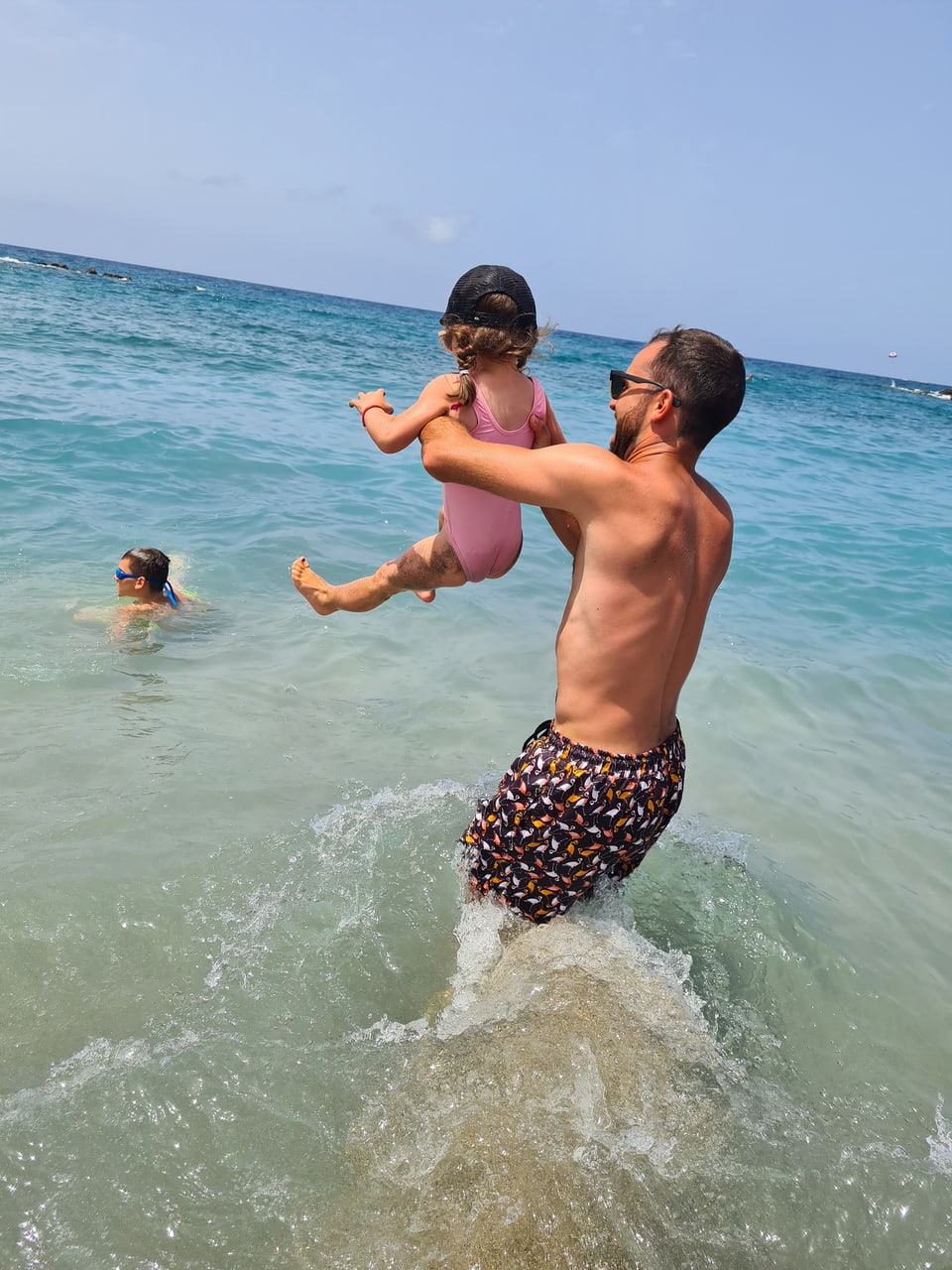 Bels muments cun la famiglia a Teneriffa Bels muments cun la famiglia a Teneriffa