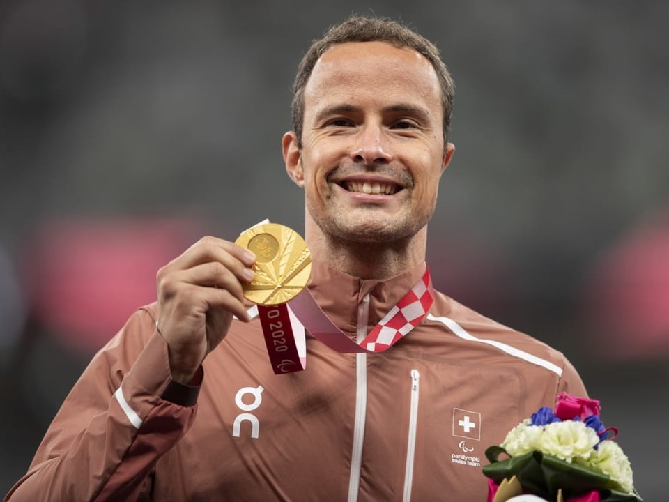 Strahlt mit Gold um die Wette Marcel Hug.