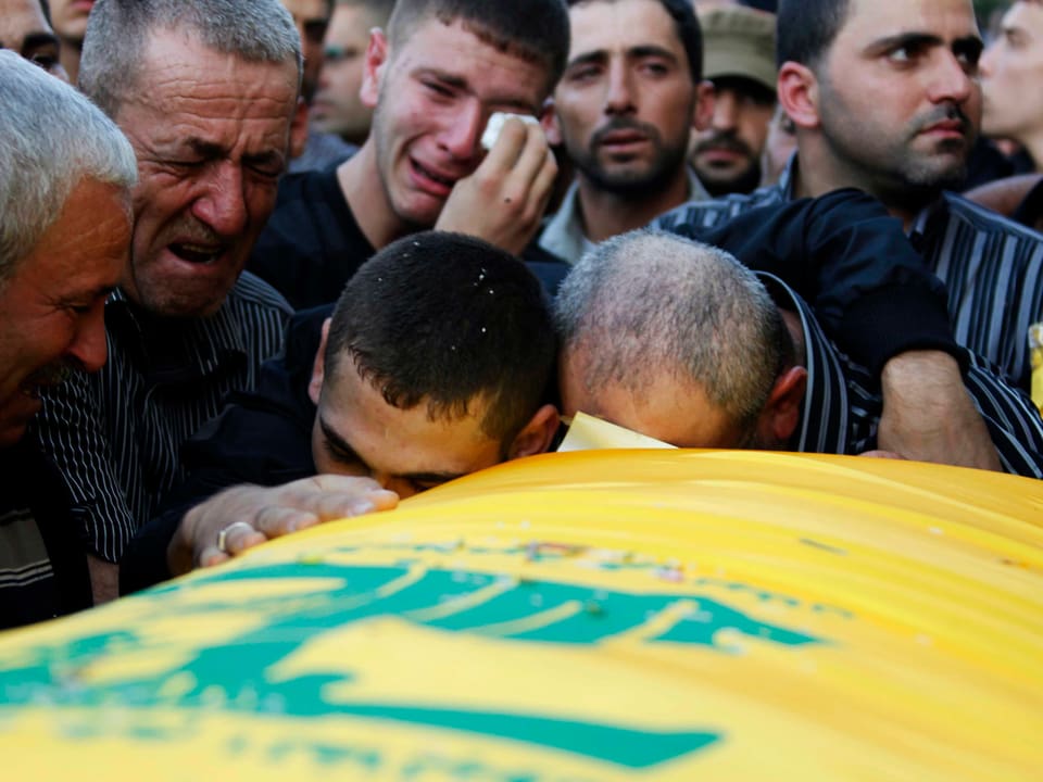 Bestattung eines Hisbollah-Kämpfer im Libanon