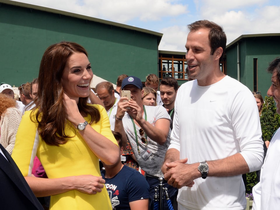 Kate und Greg Rusedski unterhalten sich nach dem Turnier.