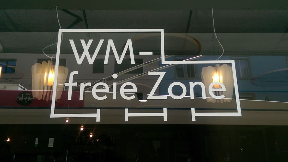 Schriftzug: WM-freie Zone
