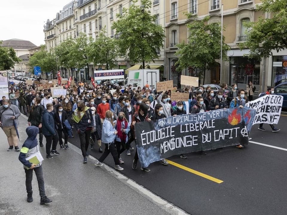 Demonstrierende in Lausanne
