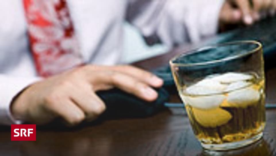 Alkohol am Arbeitsplatz - Doppelpunkt - SRF
