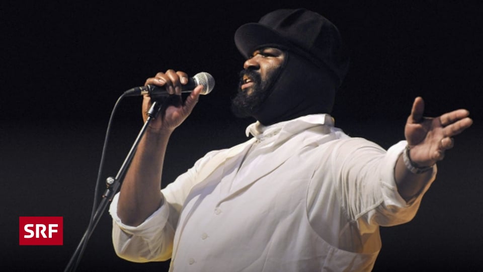 Stimmt's, dass Gregory Porters Geheimnis unter der Mütze steckt? Musikmagazin SRF Stimmt's, dass Gregory Porters Geheimnis unter der Mütze steckt? Musikmagazin SRF