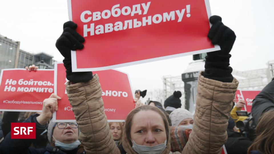 NawalnyDemonstrationen in russischen Städten Echo der Zeit SRF