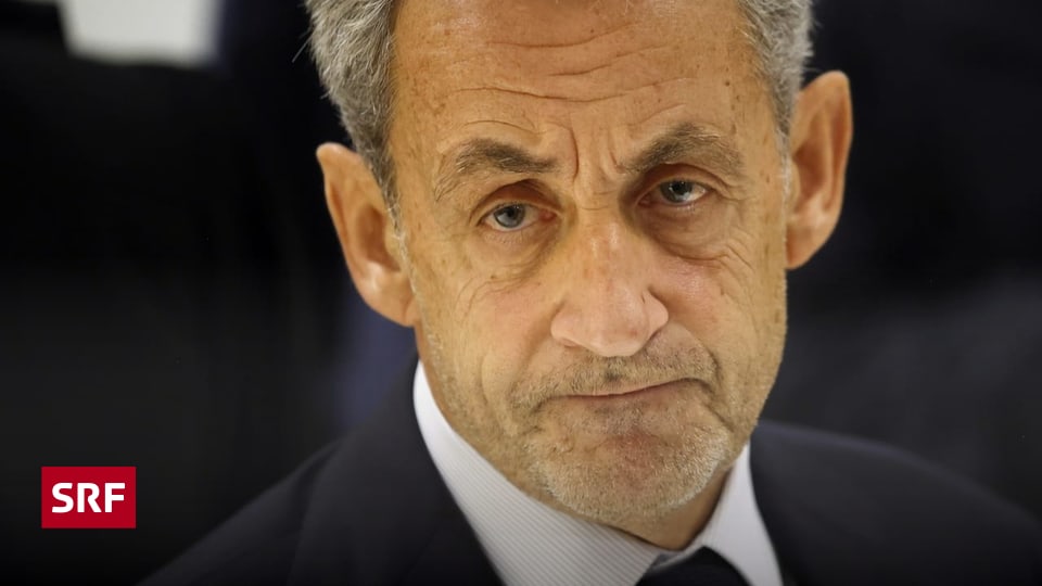 Glosse-zum-Knast-Bestseller-Sarkozys-Gef-ngnisbuch-ist-Fifty-Shades-of-Grey-aus-der-Zelle