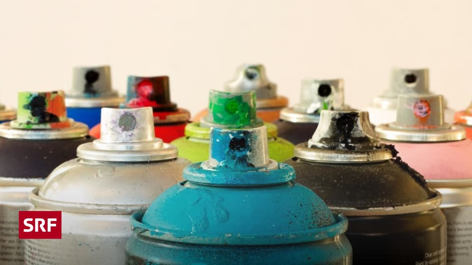 100-Jahre-Spraydose-Kunst-mit-Kn-pfchen