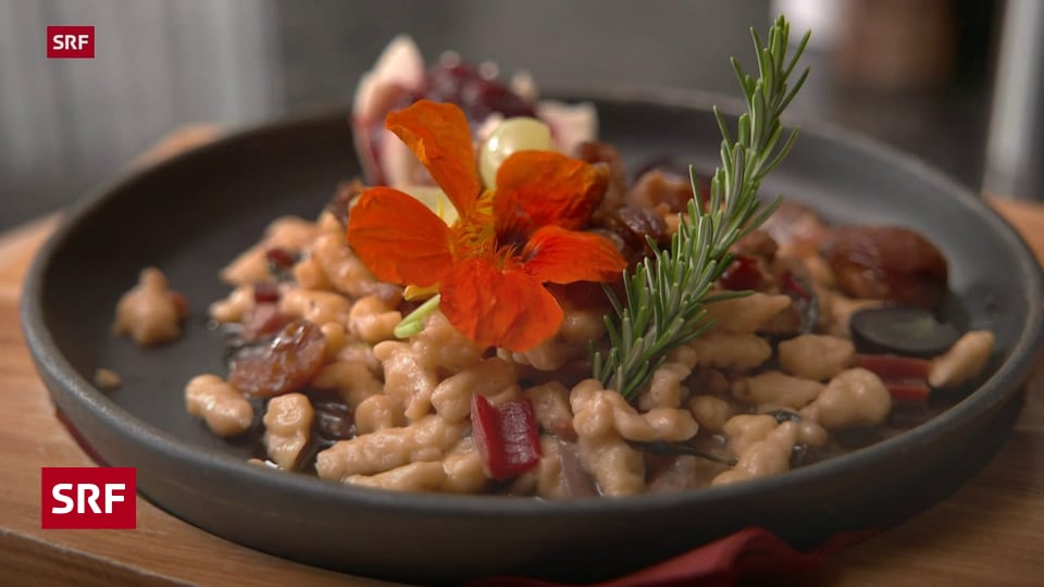 Herbscht Täller, Tag 3 - Spätzlipfanne mit rotem Mangold und Pilzen ...