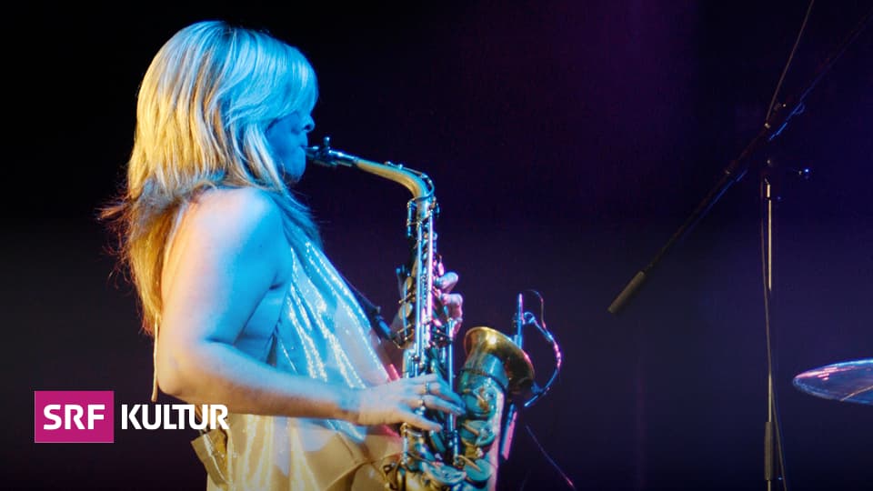  nackt Dulfer Candy Chelsea Handler