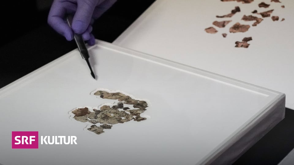 Archaologischer Fund 2000 Jahre Alte Bibel Fragmente Entdeckt Kultur Srf