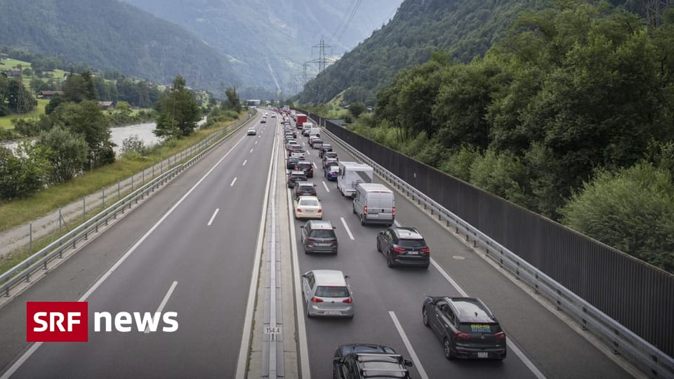 Lange Wartezeiten möglich - Stau am Gotthard-Tunnel wegen ...