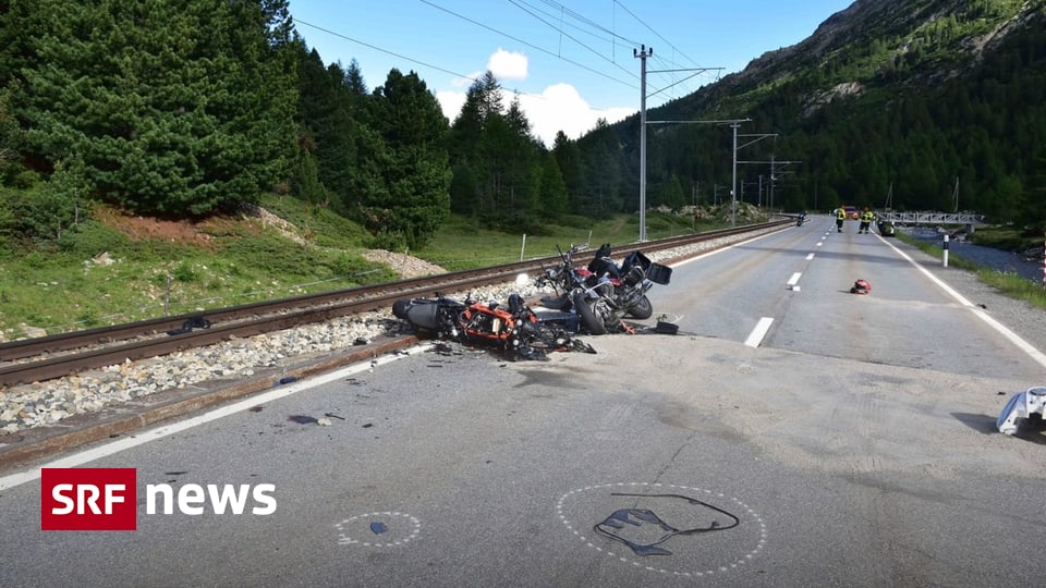 Unfallhergang noch unklar - Drei Todesopfer bei schwerem Verkehrsunfall am Berninapass