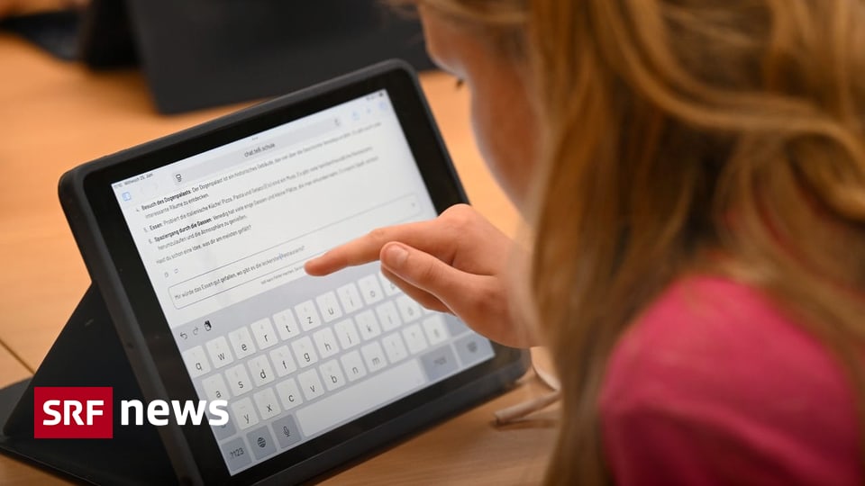 SRF-Recherche: Braucht die Schweiz nationale KI-Regeln für Schulen?