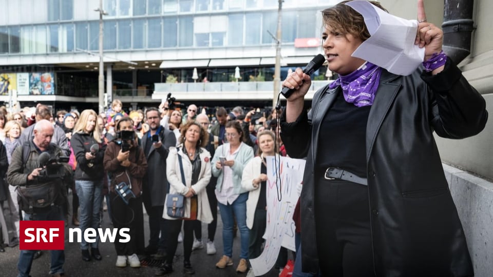 AHV-Reform - Hunderte Frauen protestieren in Bern gegen höheres Rentenalter